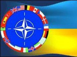 Украина отреклась от НАТО